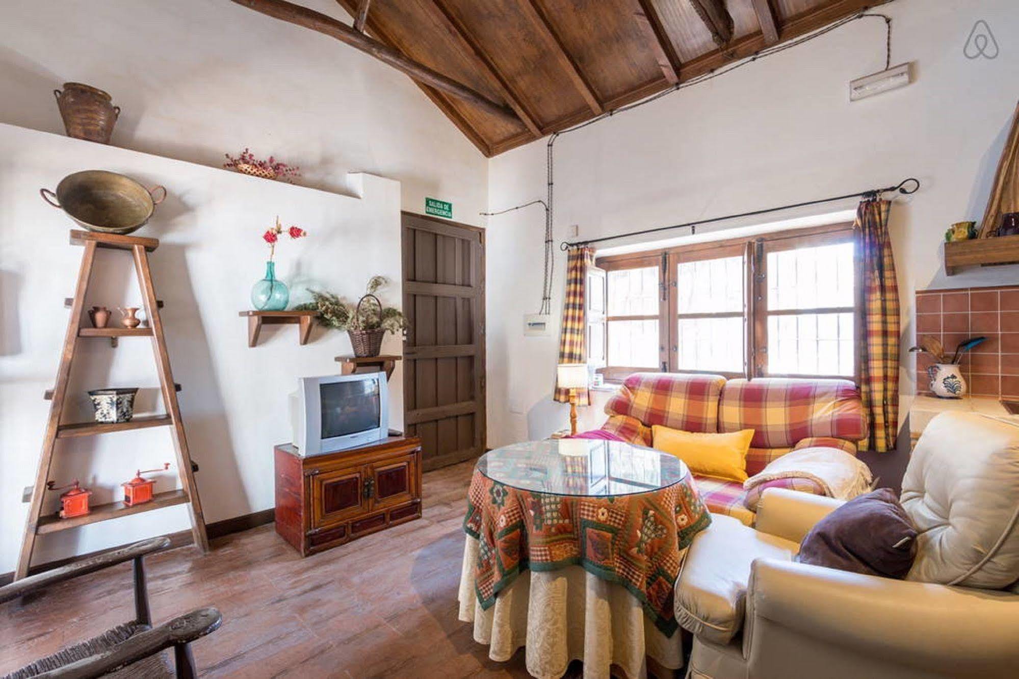 Alojamiento Rural El Cortijuelo Hotell Illora Eksteriør bilde