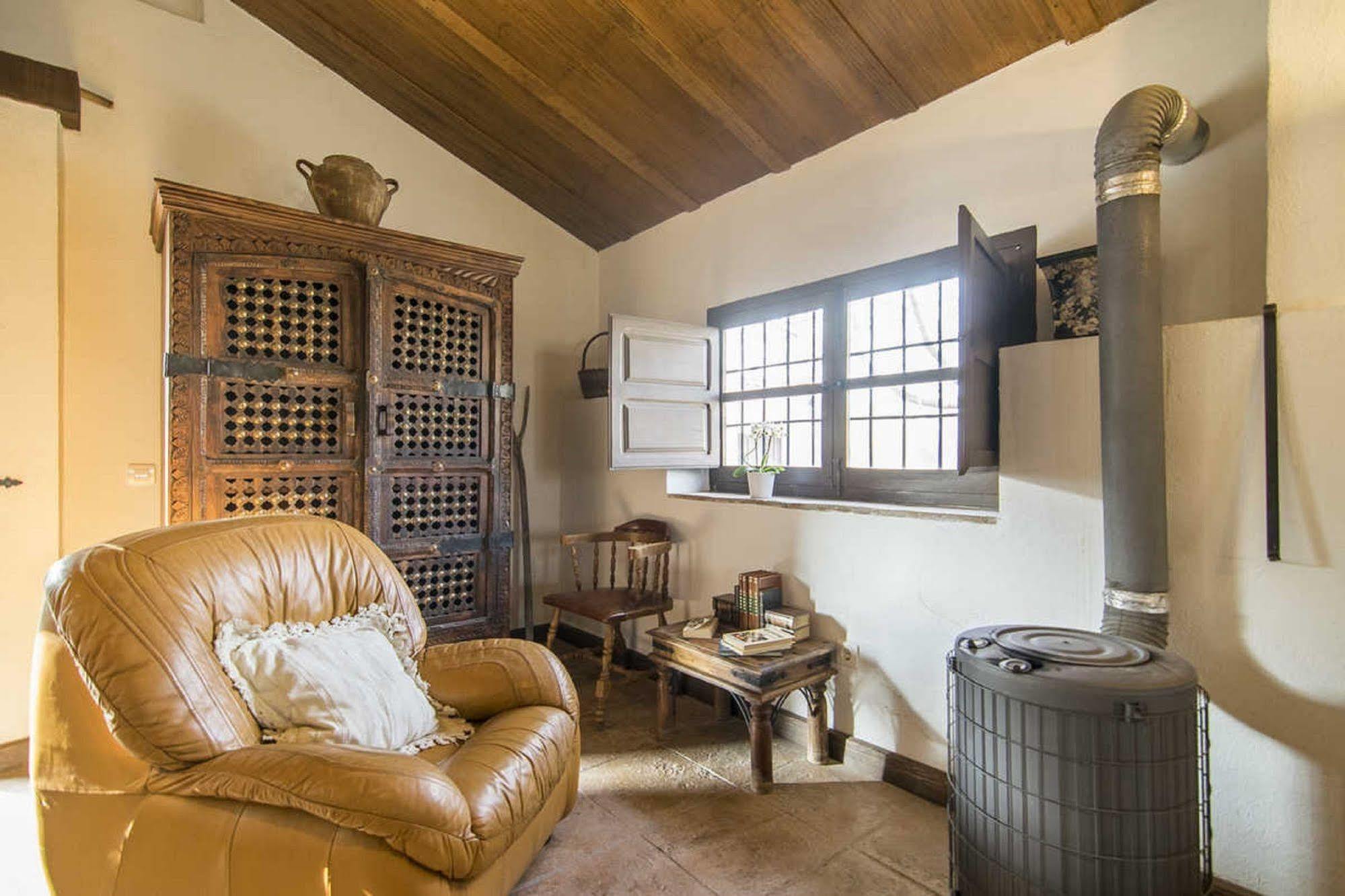 Alojamiento Rural El Cortijuelo Hotell Illora Eksteriør bilde