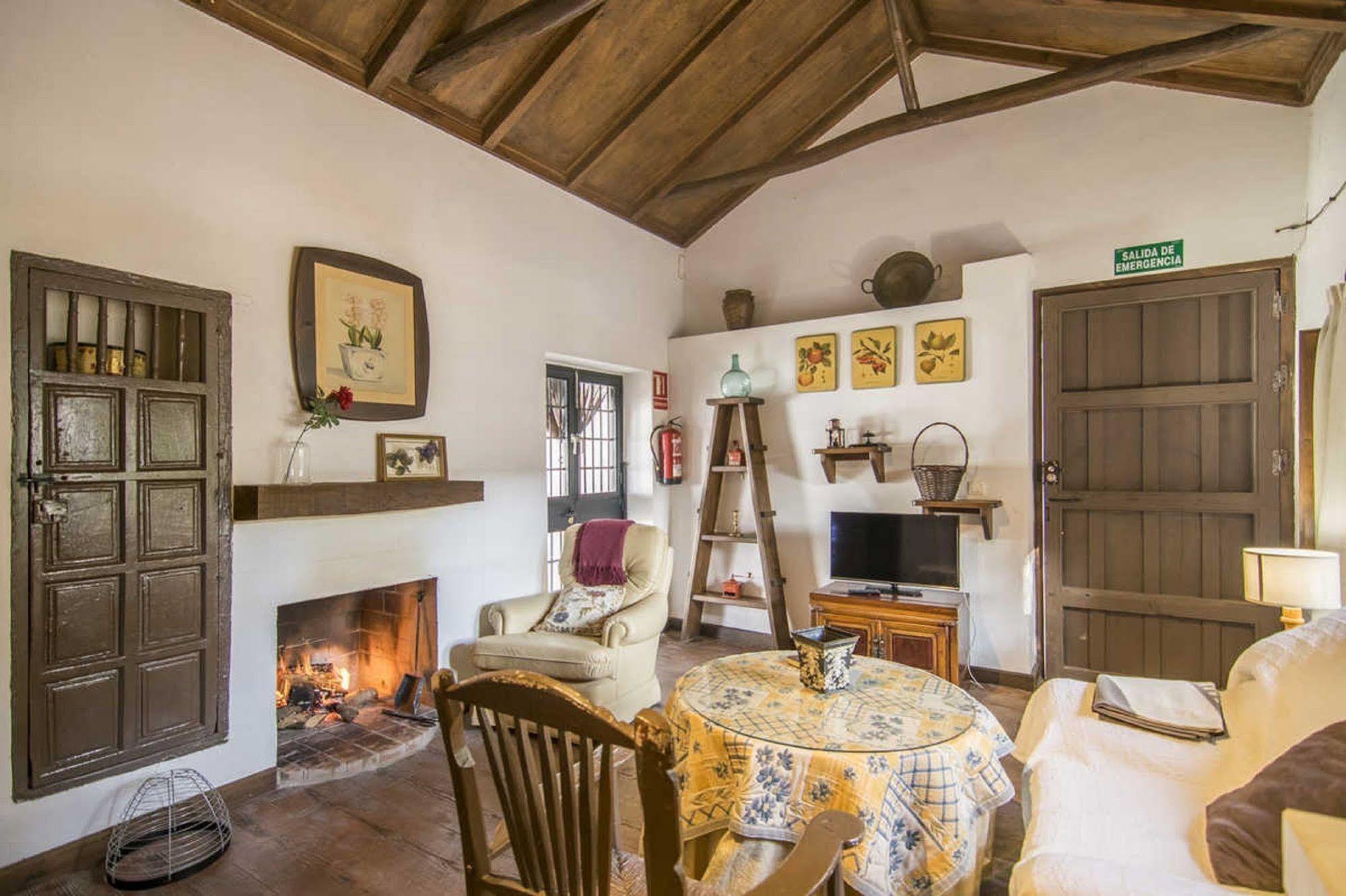Alojamiento Rural El Cortijuelo Hotell Illora Eksteriør bilde