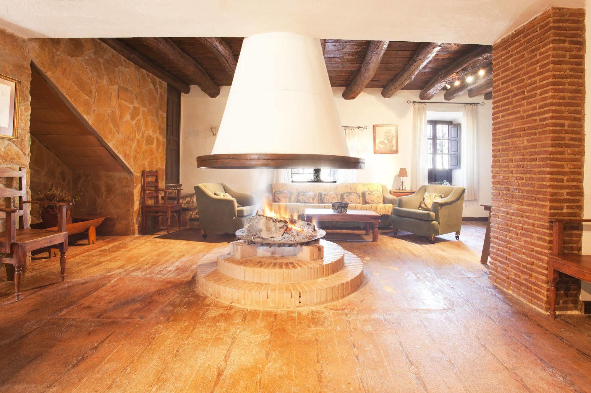 Alojamiento Rural El Cortijuelo Hotell Illora Eksteriør bilde